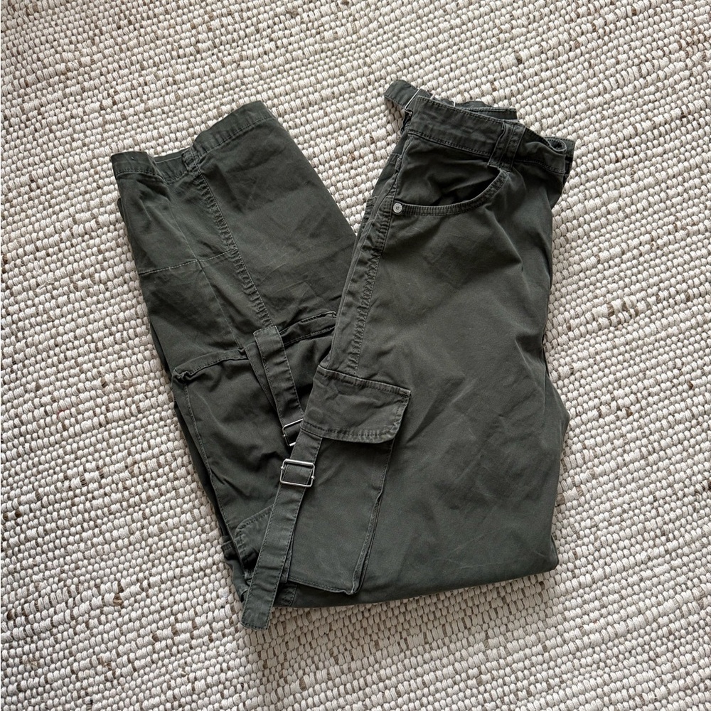 Zara Women’s Dark Green Cargo Pants